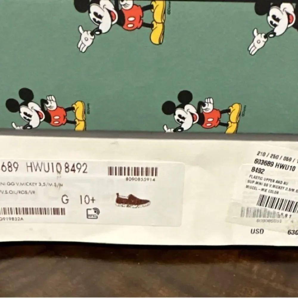 Gucci Mickey Mouse supreme Slide On 10.5 size With Box And Shoe Covers.
